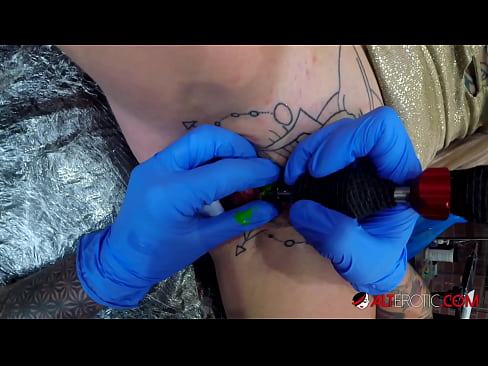 ❤️ Sully Savage oo aad u tattooed ayaa Kintirkeeda ku sawirtay tattoo ️❌  Galmo  ☑